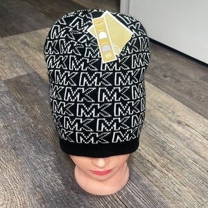 Michael Kors reversible hat